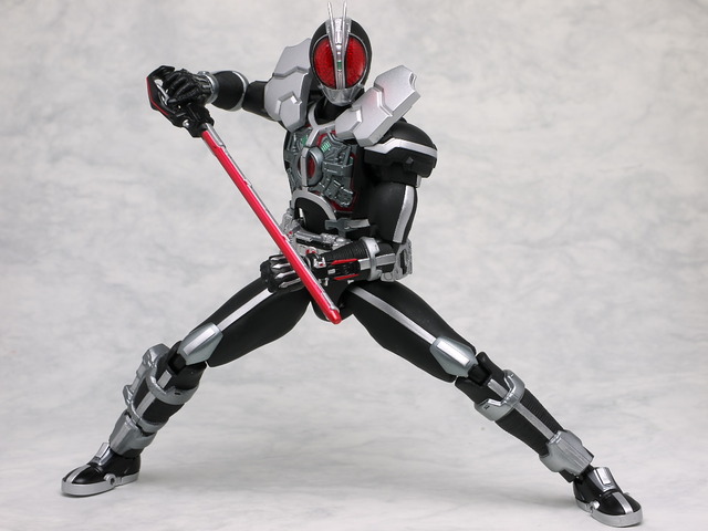 S.H.フィギュアーツ 仮面ライダーファイズ アクセルフォーム