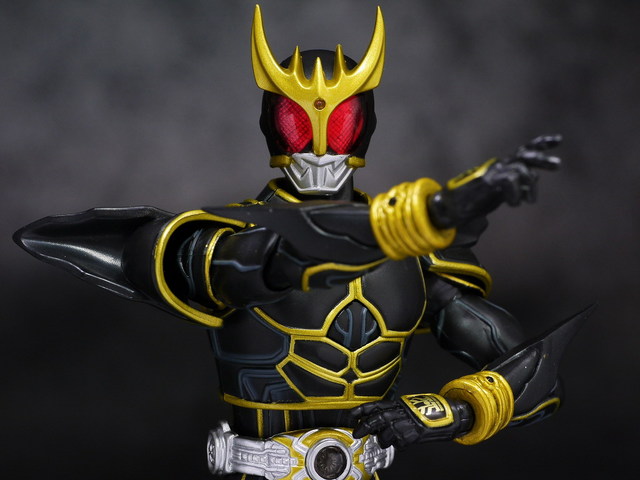 S.H.フィギュアーツ 仮面ライダークウガ アルティメットフォーム