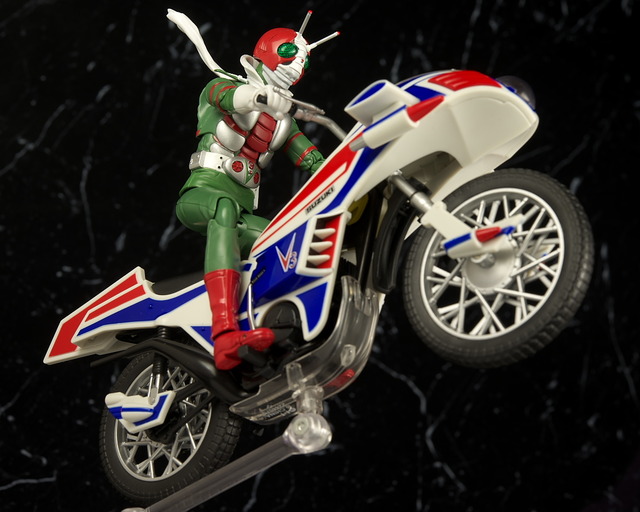 Amazon.co.jp: TAMASHII NATIONS S.H.フィギュアーツ 仮面