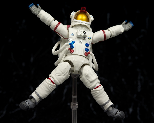 S.H.フィギュアーツ 宇宙服(OSTO) レビュー : はっちゃか