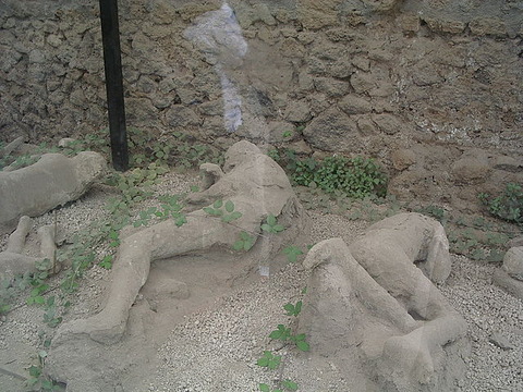 640px-Pompeji_schlafende