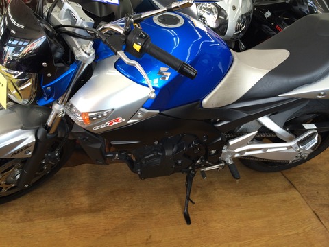 GSR400