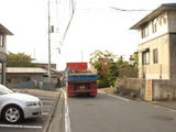 そしてトラックは進んでく