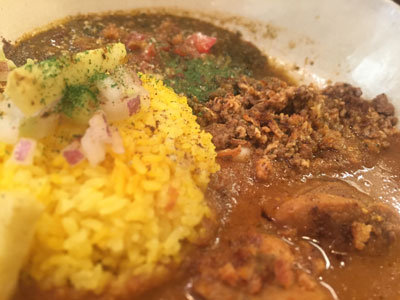 神戸 垂水 カレーとうつわ ころは 3種あいがけ