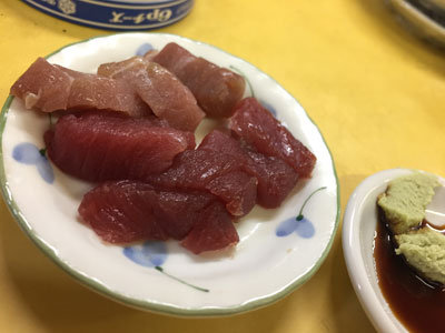 神戸 元町 立呑み 赤松酒店 マグロお造り