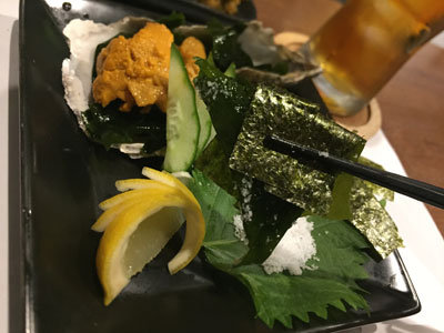 明石 マグロとウニ 鉄板酒場 魚鉄 海藻海苔巻き