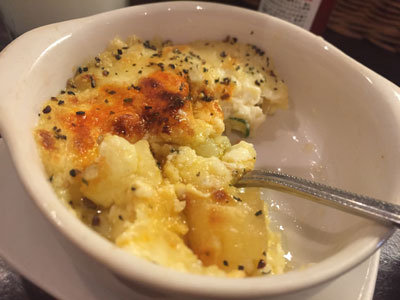 明石 立呑み処 つなぎ家 ポテトサラダグラタン