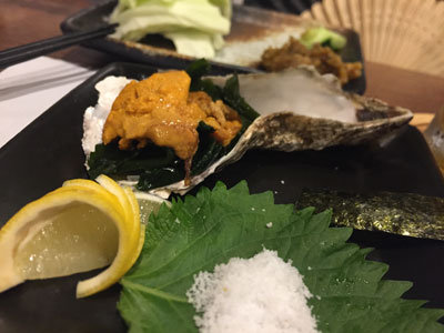 明石 マグロとウニ 鉄板酒場