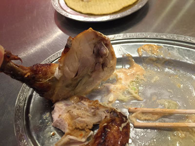 梅田 メキシカンバル 墨国回転鶏料理