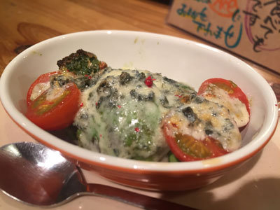 明石 立呑み Ace 野菜とアボカド ブルーチーズ グリル