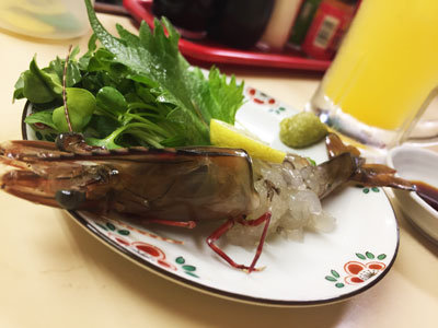 明石 立呑み 呑べえ あし赤海老 造り