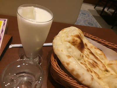 明石 カレー パピオス DEEP MAHAL ラッシー