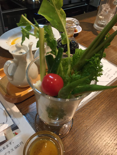 姫路 立ち飲み 肉バル TSUMUGIYA バーニャカウダー