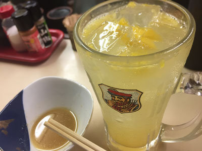 明石 立呑み 呑べえ 生搾りオレンジ チューハイ