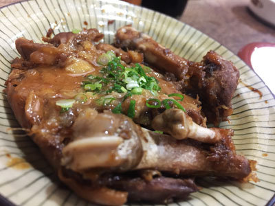 神戸 元町 大衆酒場 すず 名物 豚足