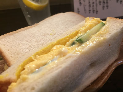 明石 立ち呑み処 つなぎ家 たまごサンド