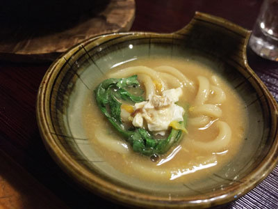 赤穂 初音 にんにく たっぷり 牡蠣味噌うどん