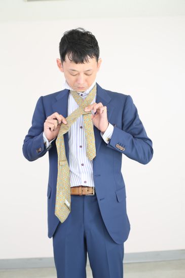 ネクタイの結び方 ダブルノット006