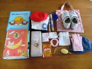 小学生バッグの中身