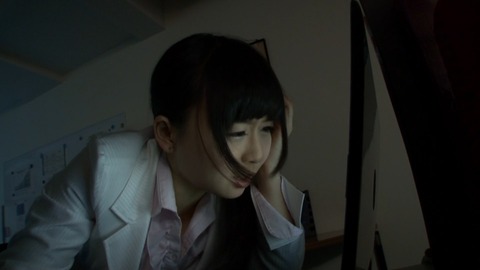 150413_羽月希vs友田彩也香_004