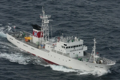 日本海 韓国の釣り船を無許可操業で拿捕 ポか ん国