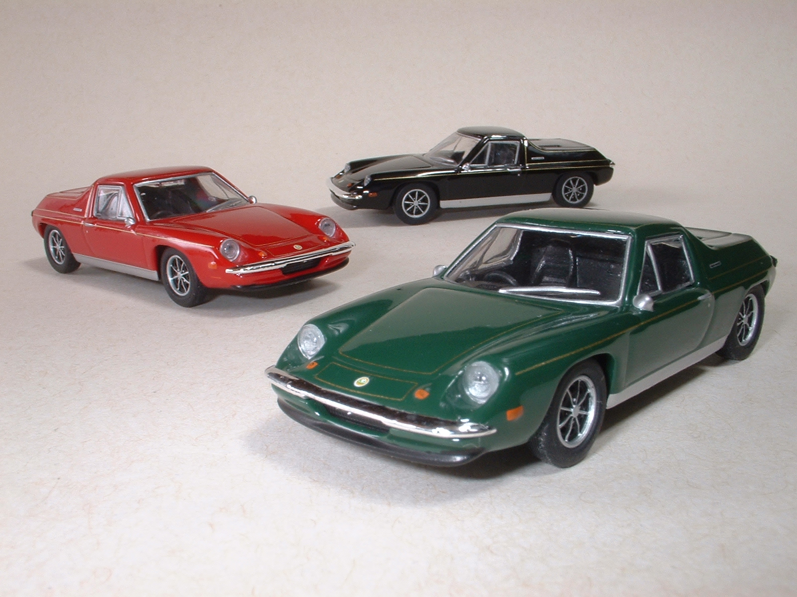 のミドシップスポーツカー。