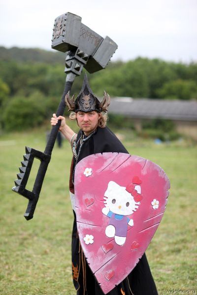 inventive_costume_collection_640_44