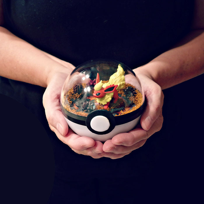 poke-ballthe-vintage-realm-57f3ab974145c__700