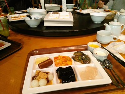 お皿の数が物語っている