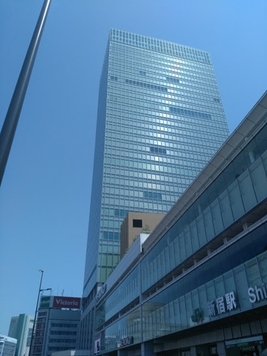 新宿ミライナータワー