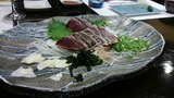 塩で食べるカツオの藁焼きたたき