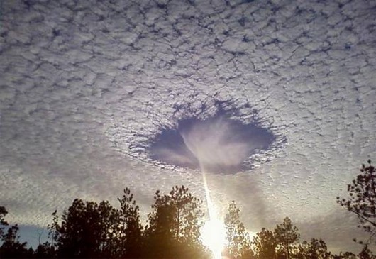 Strangest+Cloud+Ever9