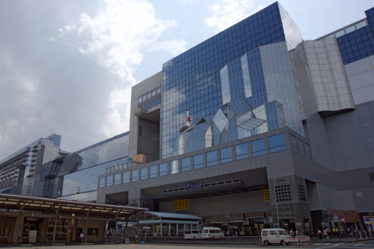 JR_Kyoto_sta01nt3200