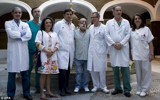 article-1272120-096C985D000005DC-671_634x397