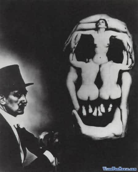 dali-skull