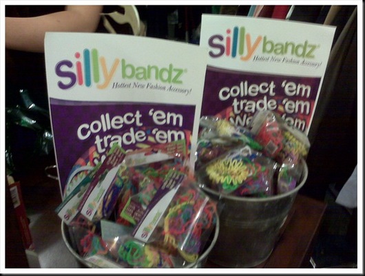 bucket+silly+bandz