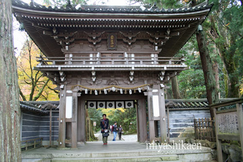 那谷寺 山門