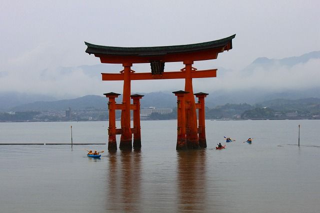 「厳島神社　鳥居　免震」の画像検索結果