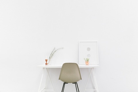 desk-1081708_960_720