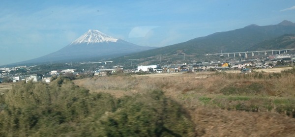 DSC01144-1200