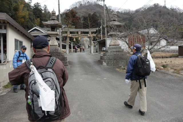 23-神社へ向かう