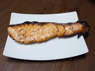 生鮭の塩麹漬け焼き