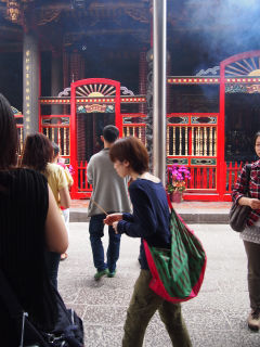 20120516112802