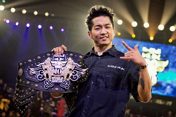 Hong10 WINNER2013