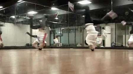 Bboy Pop & Master Yonn - Double elbo spin