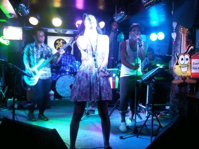 ヒラリーライブ