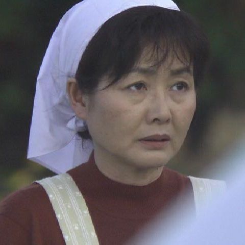 末松加寿子/角替和枝(末松の妻・土産物屋店員)