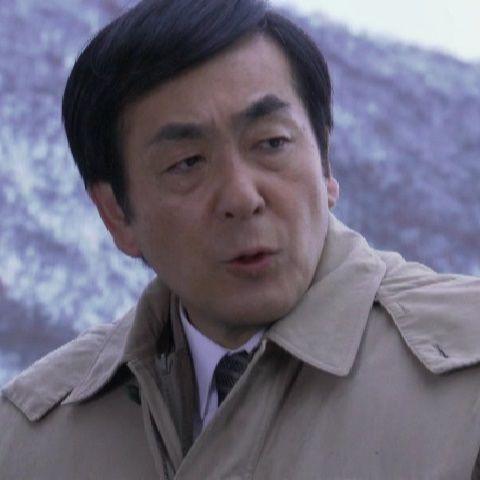 【情報提供求める】マンション強制わいせつ事件 犯人画像を公開／東京・中央区　警視庁 	YouTube動画>1本 ->画像>6枚 