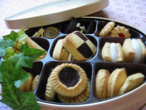 クッキー缶