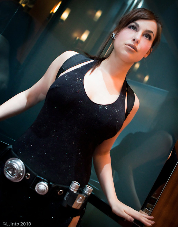 meagan-marie-lara-croft-cosplay-09